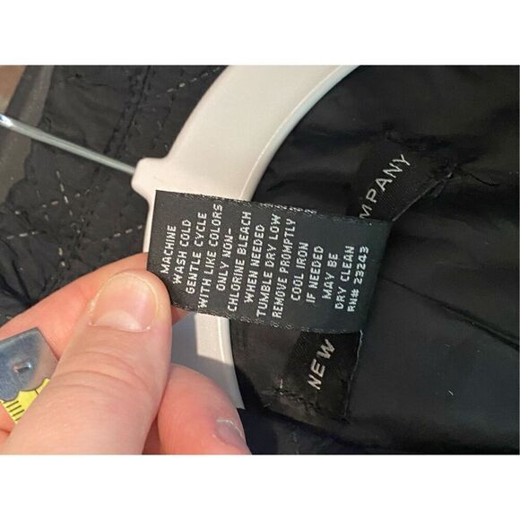 New York & Co Black Quilted Ladies Jacket Size Medium - Picture 7 of 13